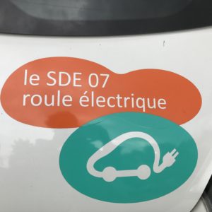 Mobilité électrique : pas de vacances pour les bornes de recharge