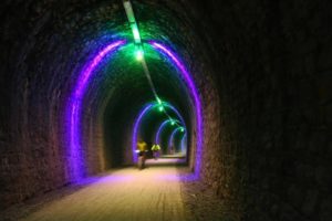 Eclairage public : les tunnels de la Via Ardèche mis en lumière par le SDE 07